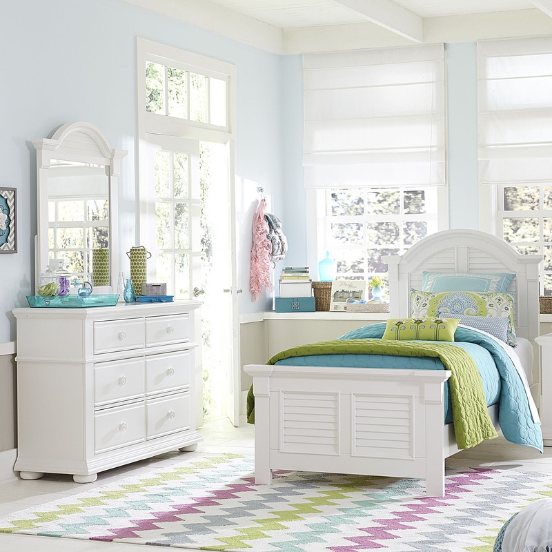 Summer House – Panel Bed, Dresser & Mirror