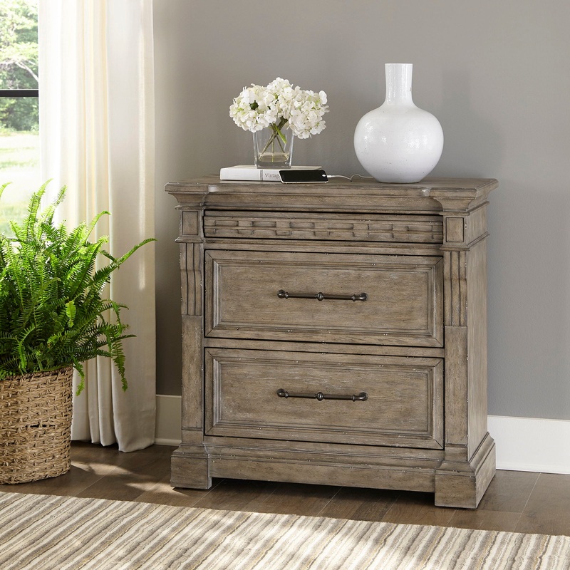 Town & Country – Bedside Chest With Charging Station – Medium Brown
