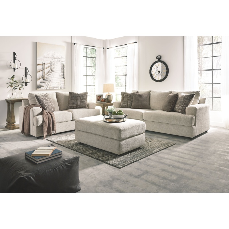 Soletren – Living Room Set