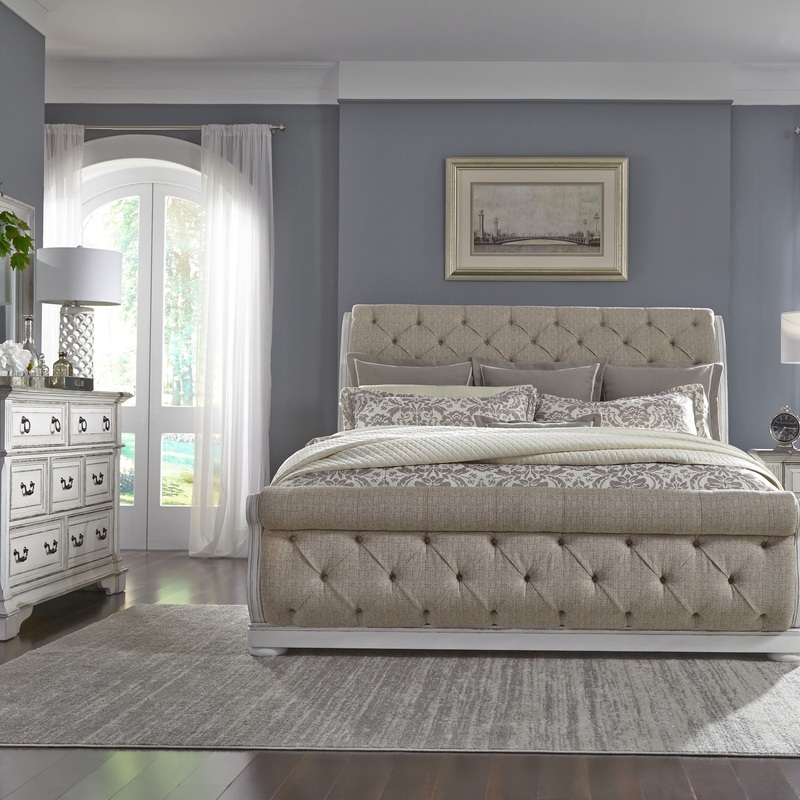 Abbey Park – Sleigh Bed, Dresser & Mirror