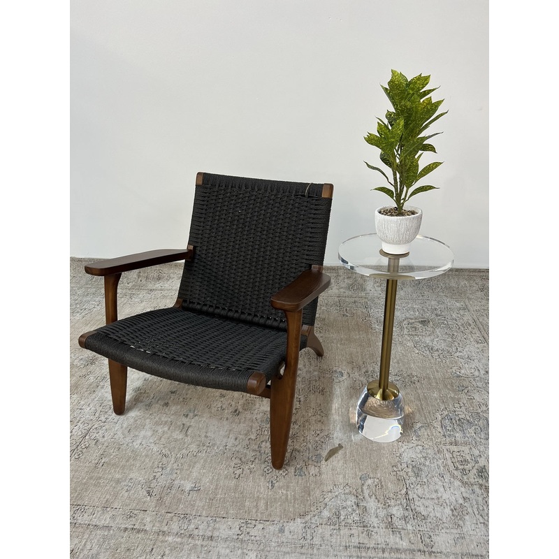 Black & Walnut seat | Floor Model