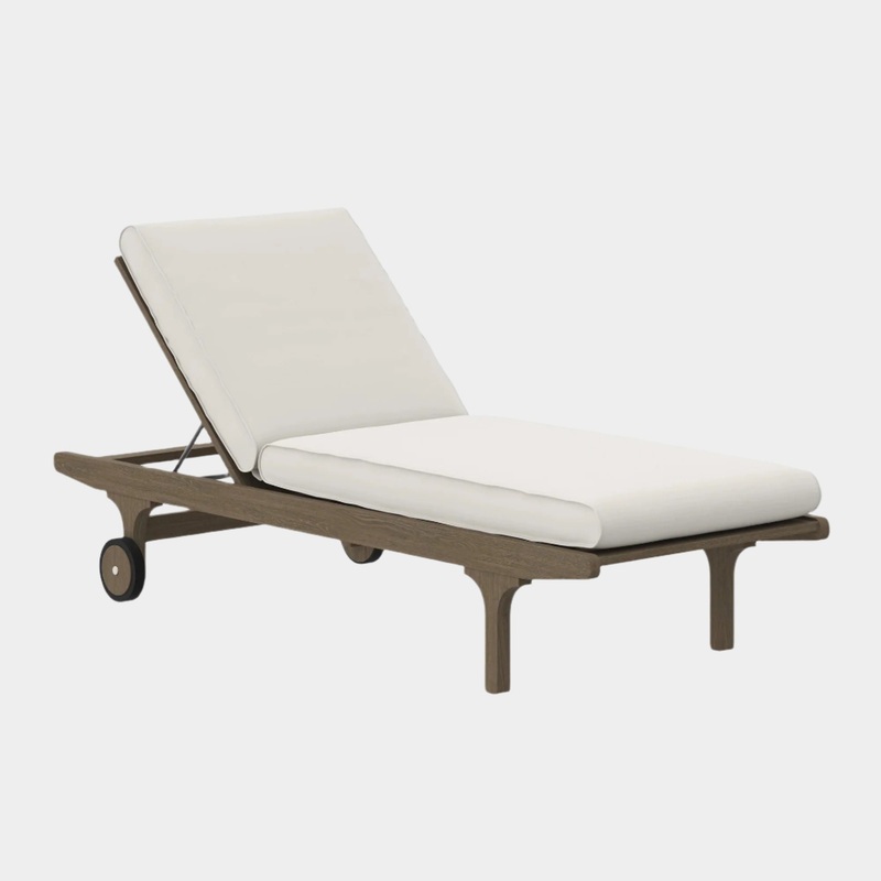 Saratoga Outdoor Patio Teak Chaise Lounge Chair in Weathered Gray White
