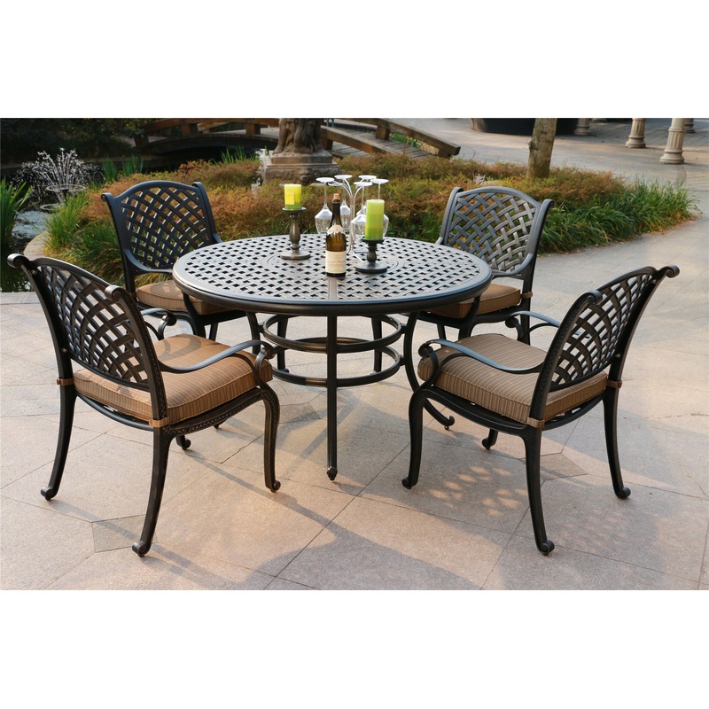 Round 4 Person 51.97″ Long Dining Set With Cushions