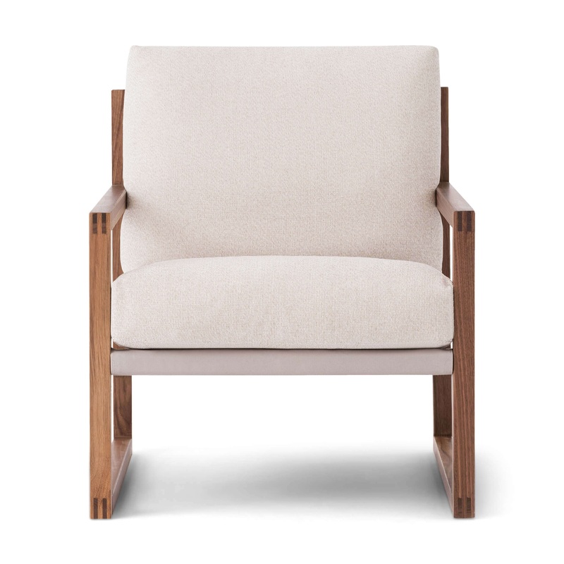 Chiara Lounge Chair – Fabric
