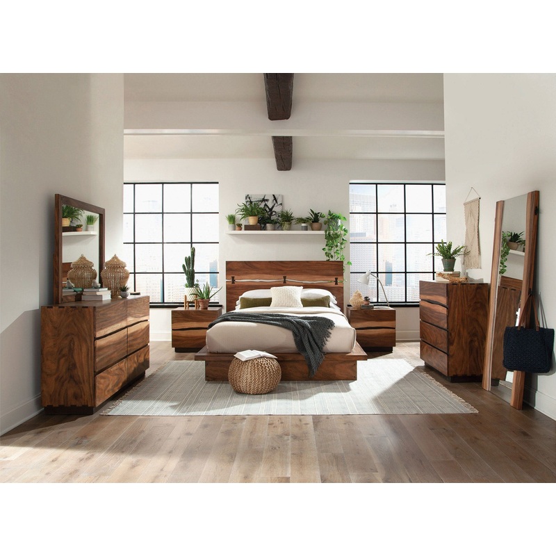 Winslow 4-piece California King Bedroom Set Smokey Walnut